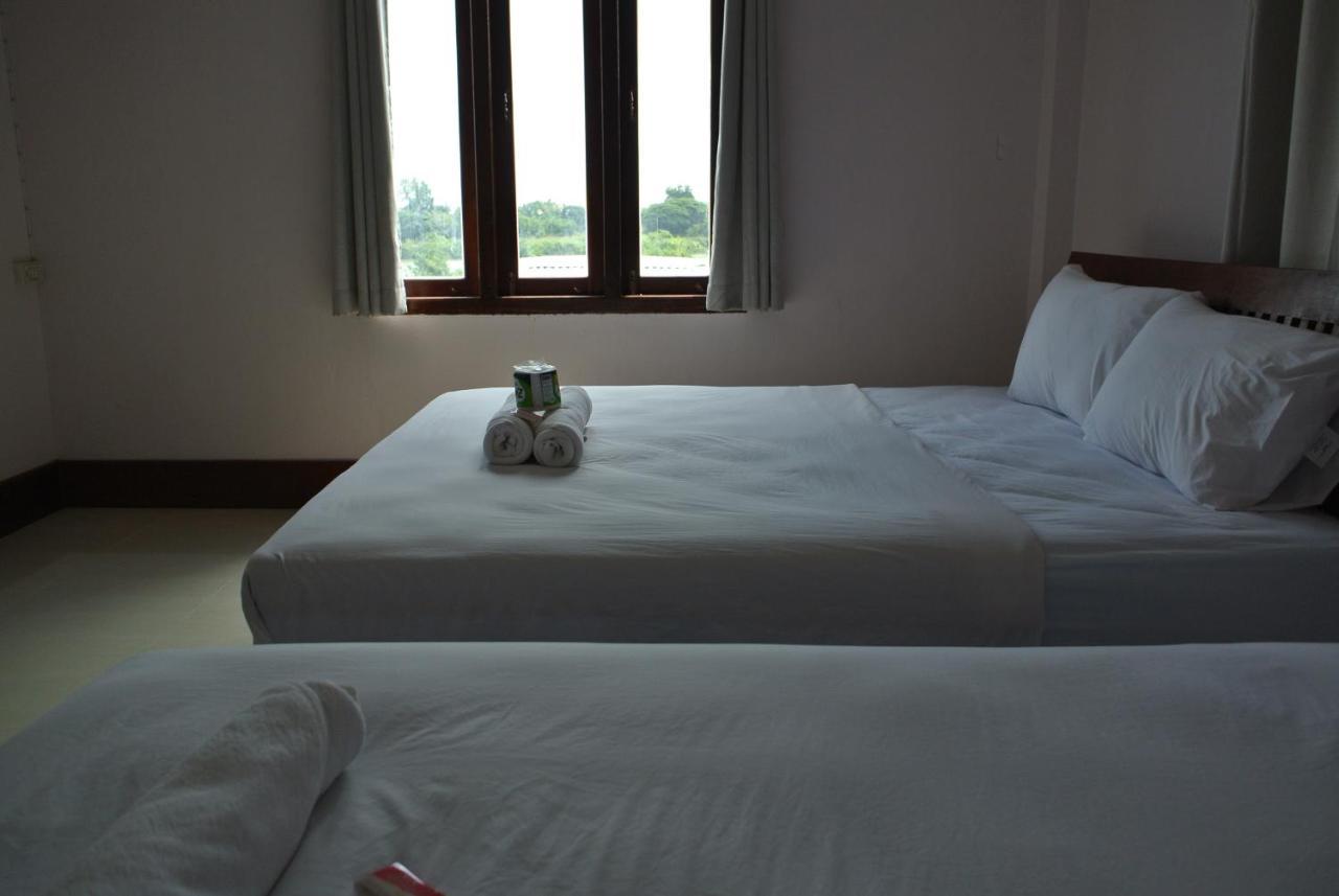 Mama Leurth Sunset Guesthouse Ban Dondét Kamer foto